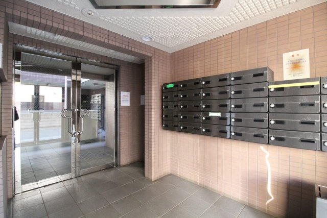 19/20 エントランス