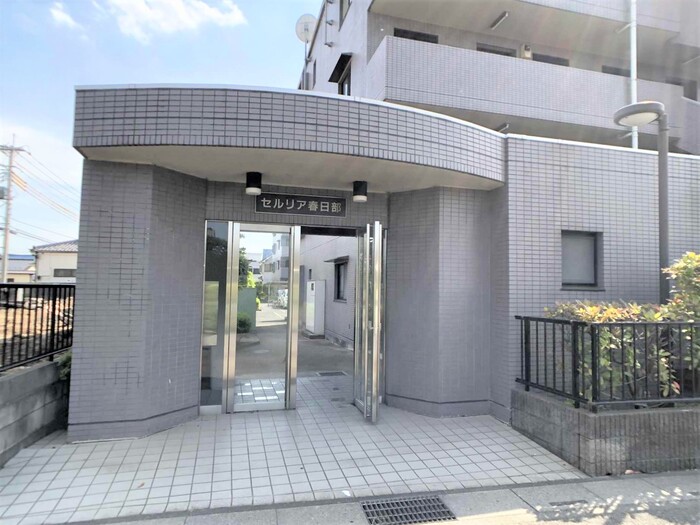 16/17 エントランス