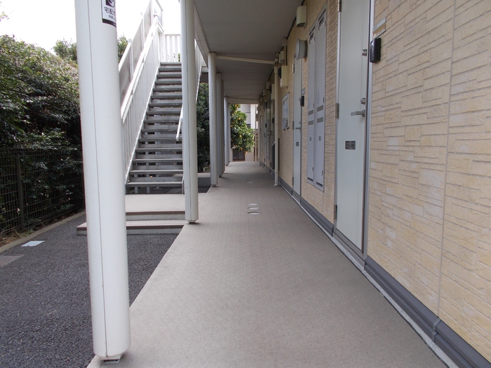 17/25 エントランス