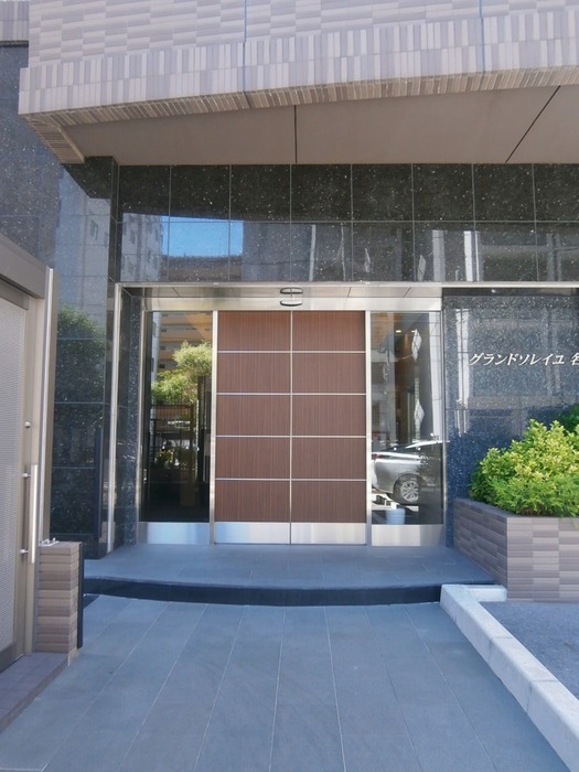 7/12 エントランス