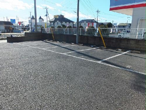 14/14 駐車場