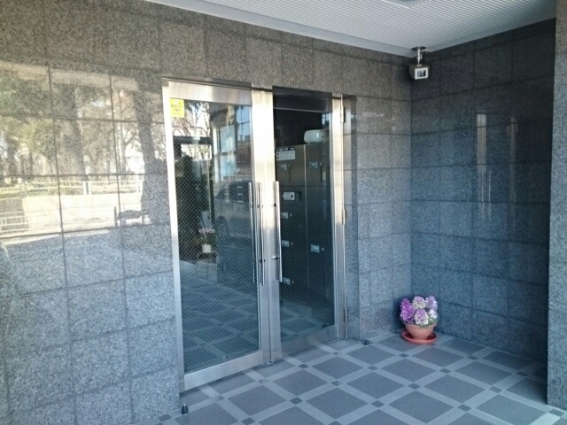 14/20 エントランス