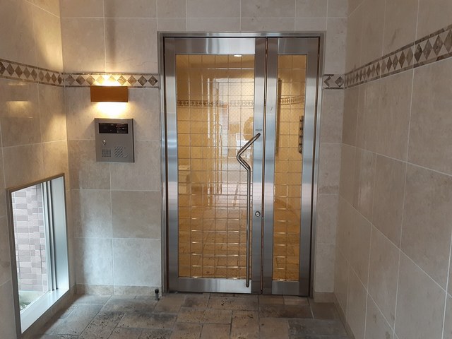 13/20 エントランス