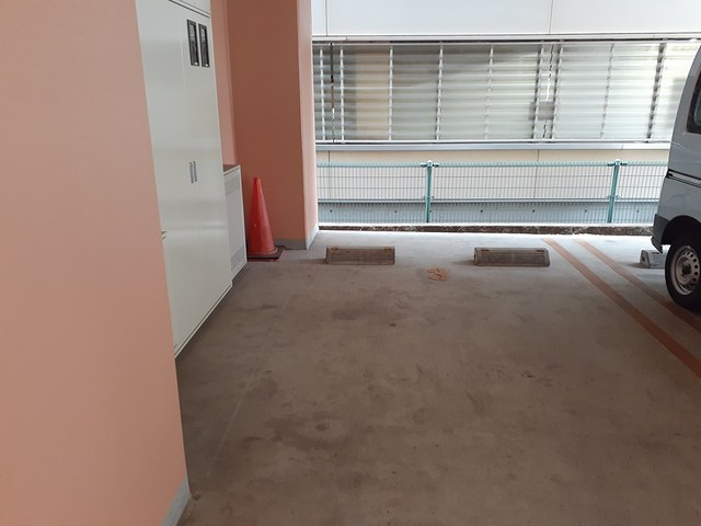 14/20 駐車場