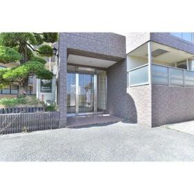 16/18 エントランス