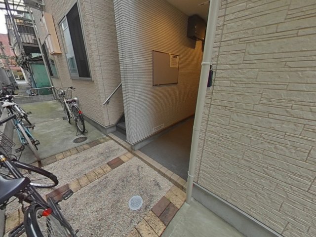 2/3 エントランス