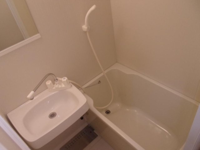 5/13 浴室
