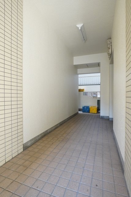 18/20 エントランス