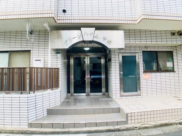 26/30 エントランス