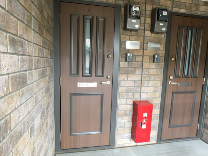 18/27 エントランス