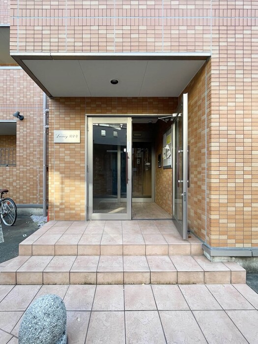 20/20 エントランス