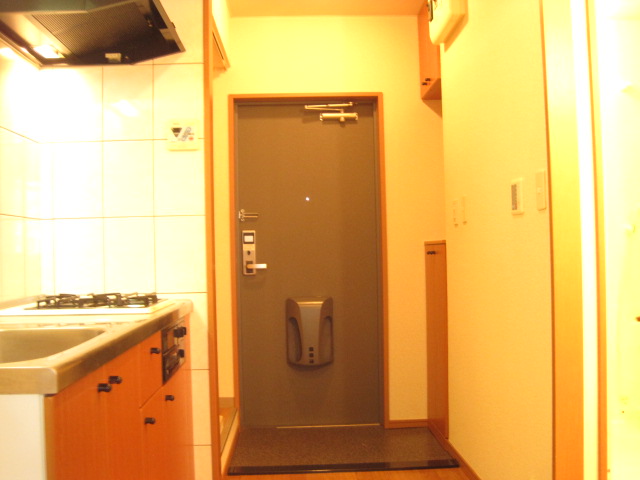 22/30 エントランス