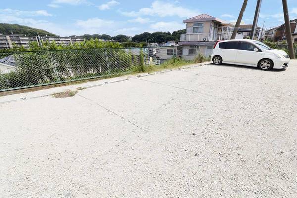 16/26 駐車場