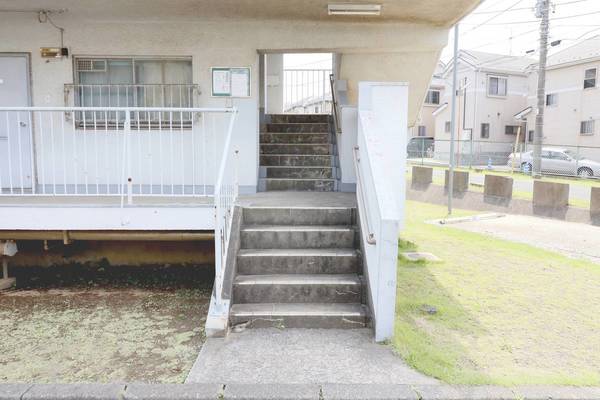 15/26 エントランス
