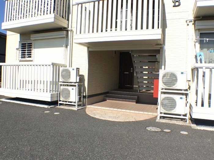 19/28 エントランス