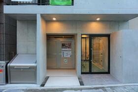 15/16 エントランス