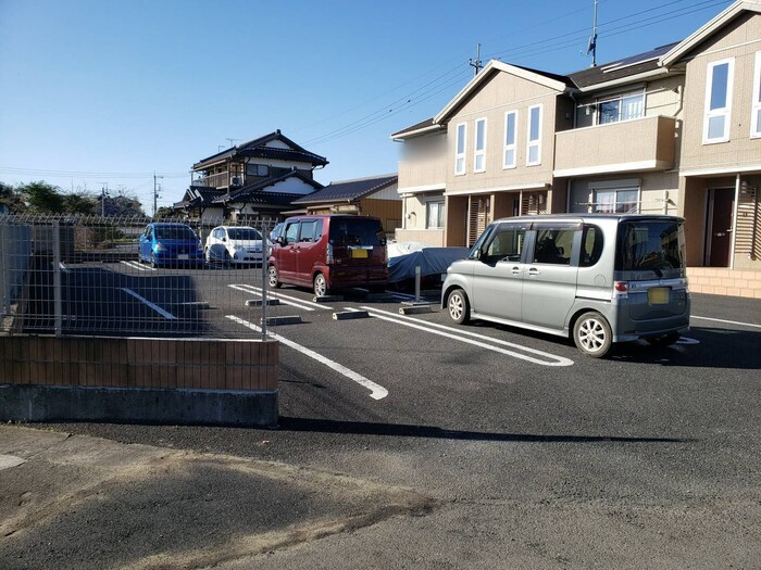 19/26 駐車場