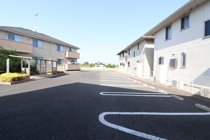 2/2 駐車場