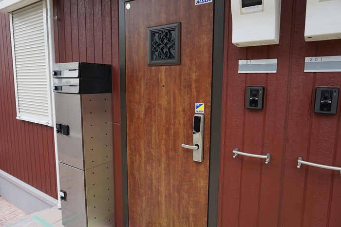 18/20 エントランス