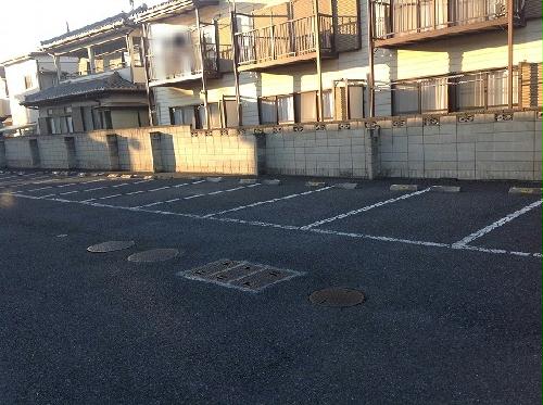 14/18 駐車場
