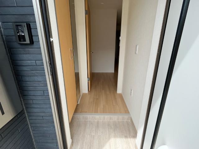 14/27 玄関
