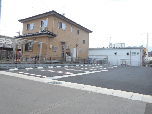 2/8 駐車場
