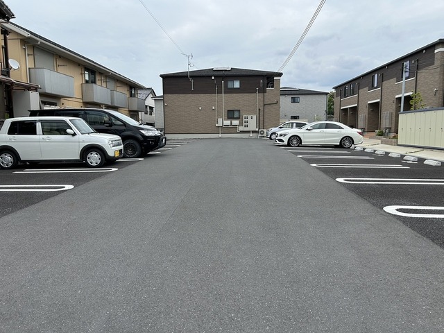 14/20 駐車場