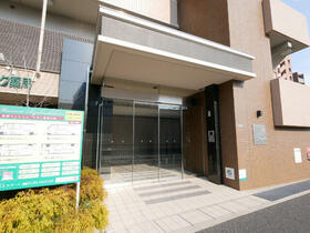 5/5 エントランス