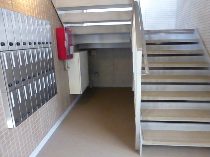 2/5 エントランス