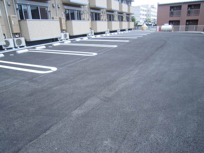 18/20 駐車場