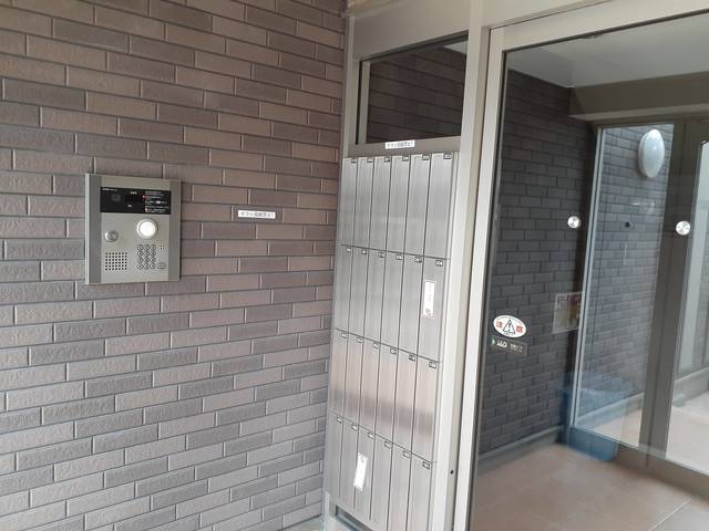 13/20 エントランス