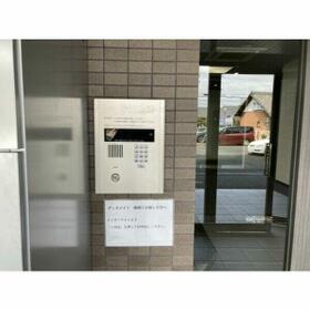 16/16 エントランス