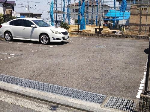 14/16 駐車場