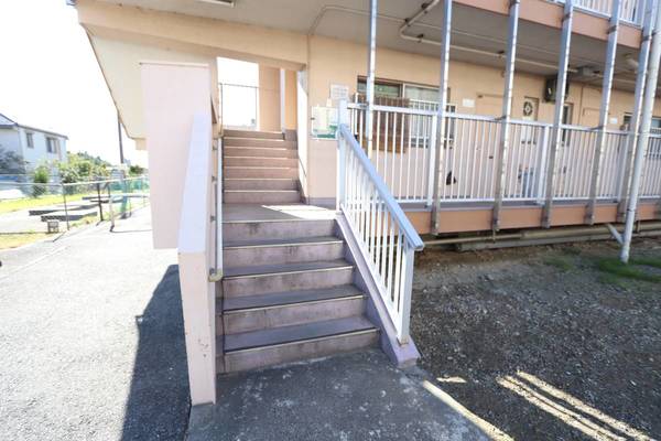 2/5 エントランス