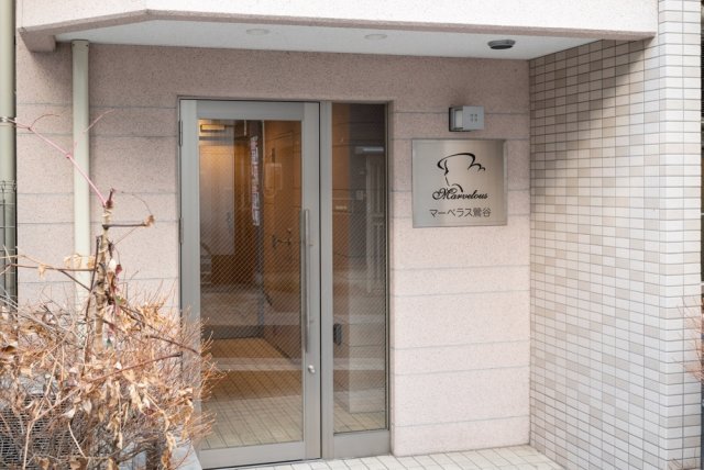 28/29 エントランス