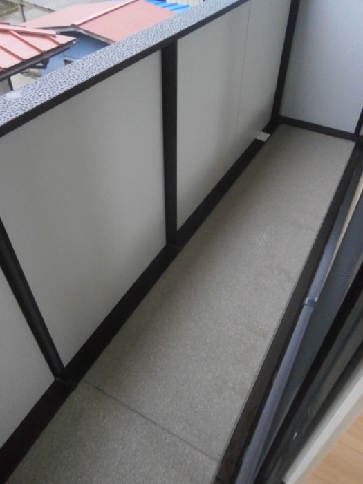 13/20 バルコニー