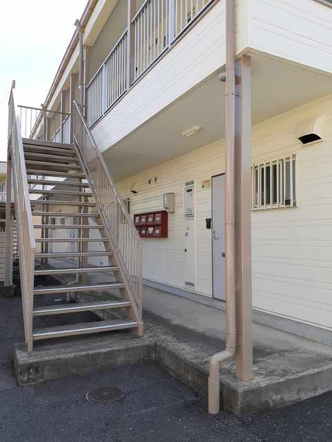 13/20 エントランス