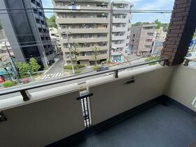 11/11 バルコニー