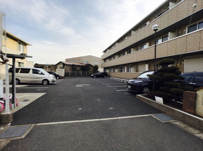 20/20 駐車場