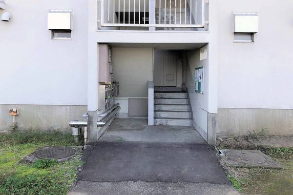 14/26 エントランス