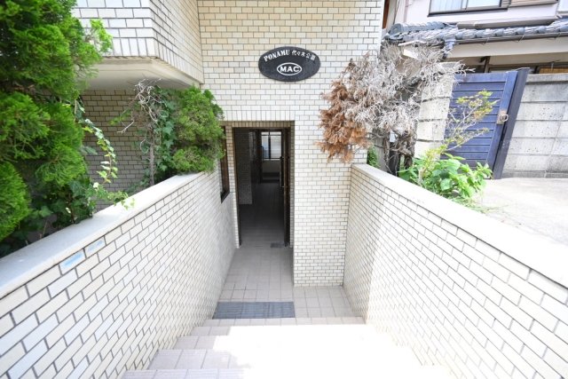 2/3 エントランス