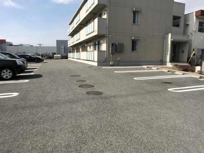 2/5 駐車場