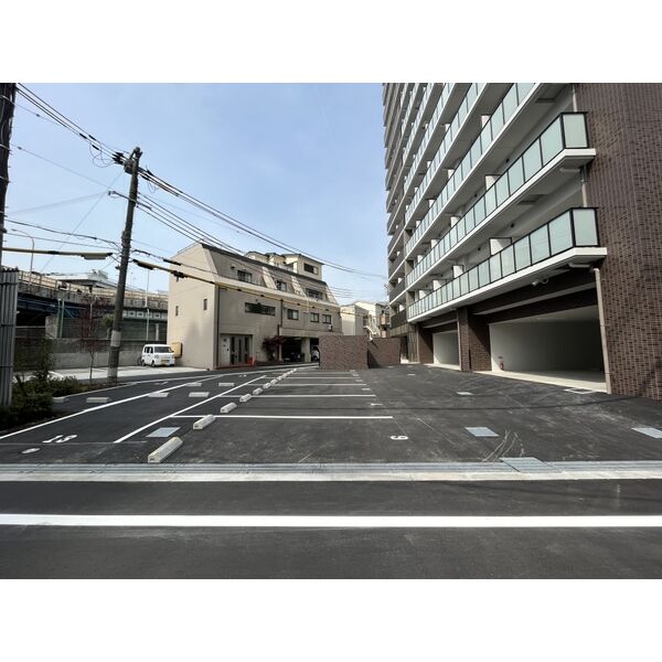 20/28 駐車場