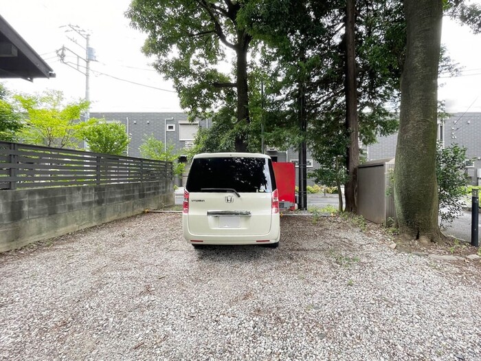 19/20 駐車場