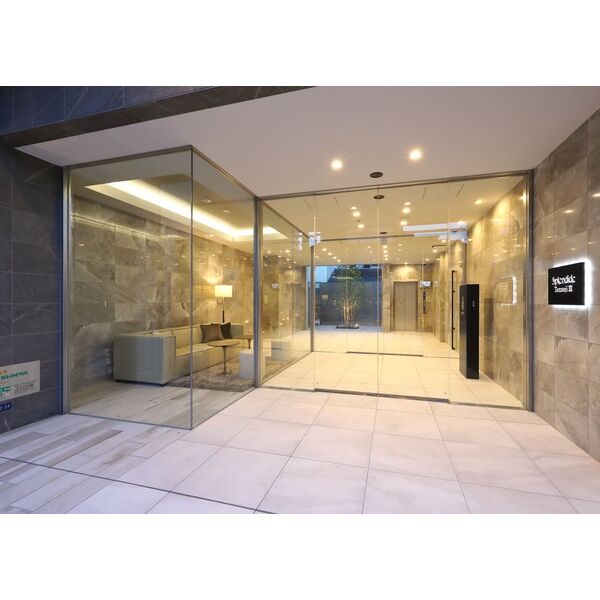 20/25 エントランス