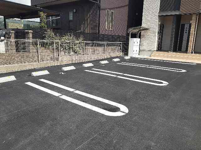 14/20 駐車場