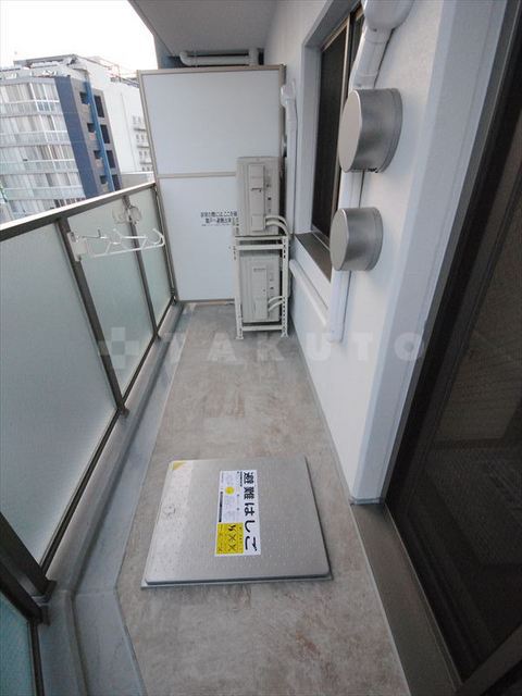 16/27 バルコニー