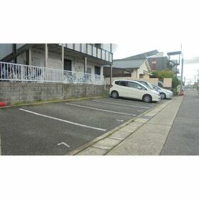 15/16 駐車場
