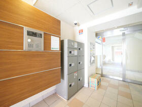 5/5 エントランス