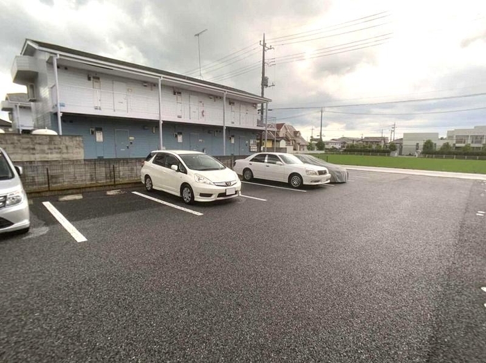 20/28 駐車場